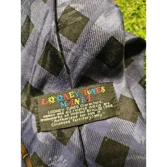 Vintage Looney Tunes Taz Fishing Necktie 1994 - 57" - Picture 4 of 4
